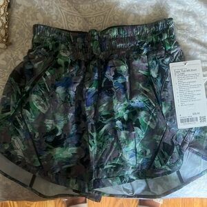 Track that mis rise short new with tags